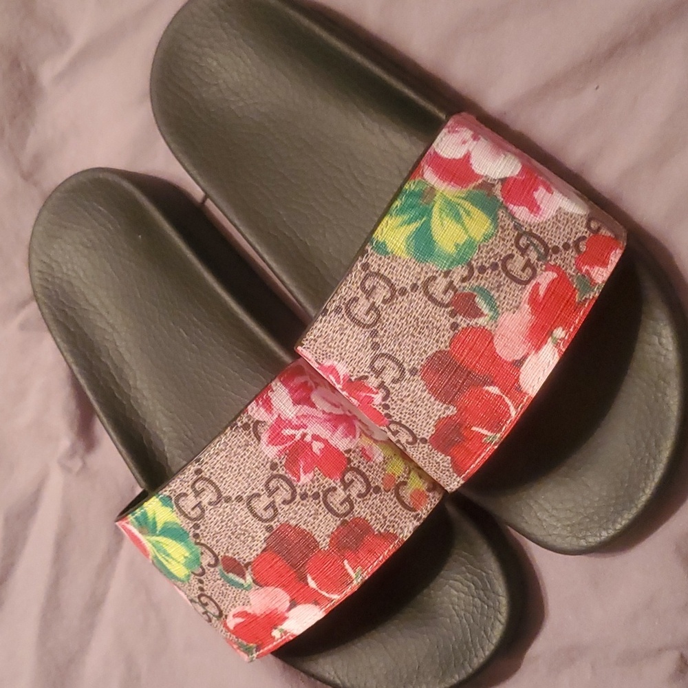 Blossom Slides Size 38 Purchased off Mecari